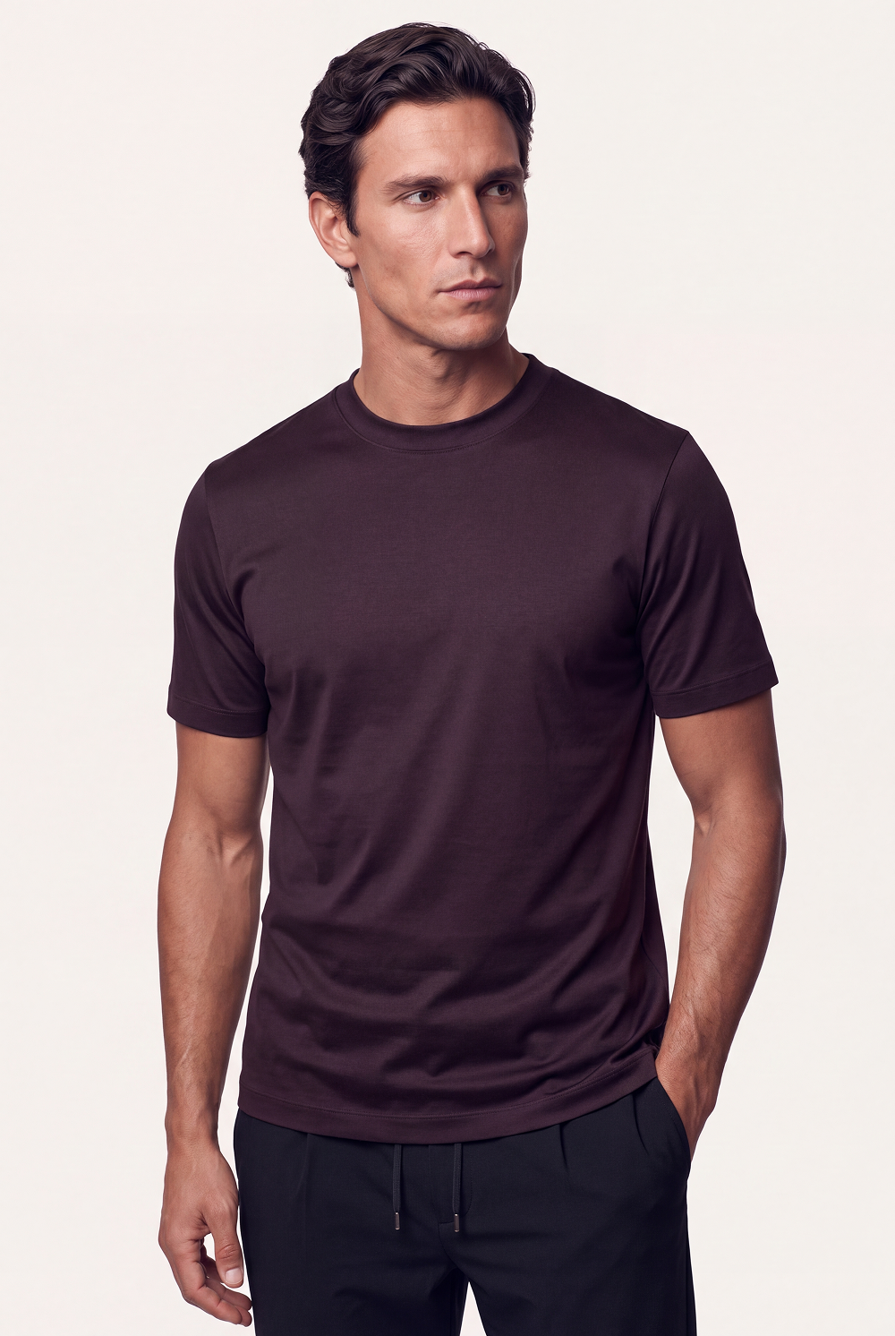 Maulbeerfarbenes Sovereign-T-Shirt